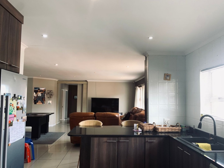 3 Bedroom Property for Sale in Summerstrand Eastern Cape